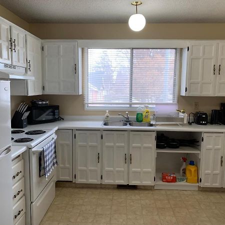 Mt Pleasant Nw 2 Bedrooms 500 YYC Exteriör bild