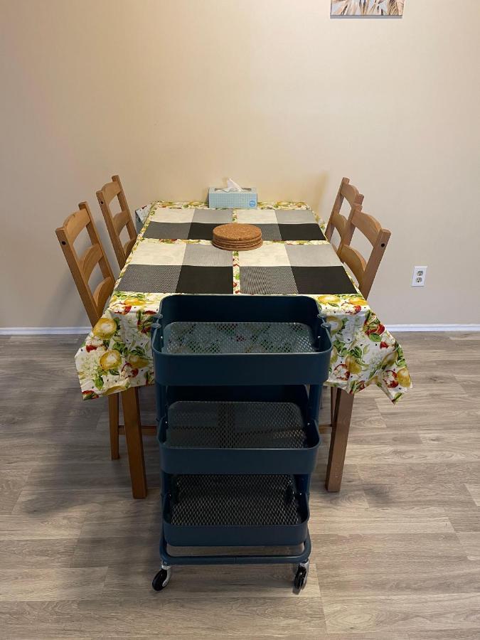 Mt Pleasant Nw 2 Bedrooms 500 YYC Exteriör bild