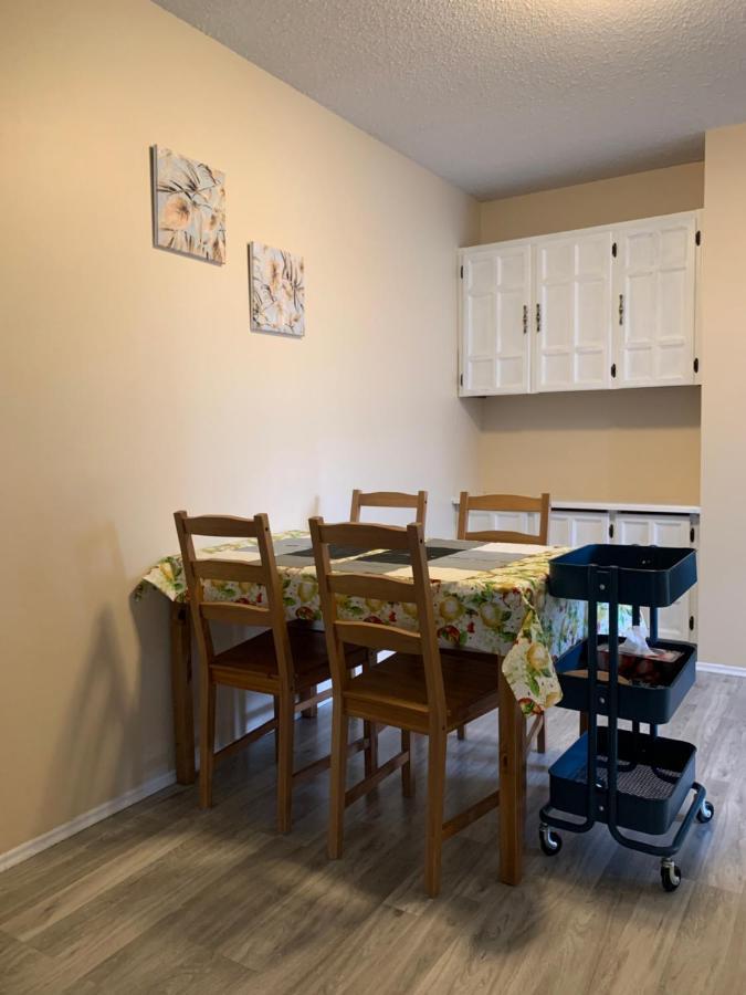 Mt Pleasant Nw 2 Bedrooms 500 YYC Exteriör bild